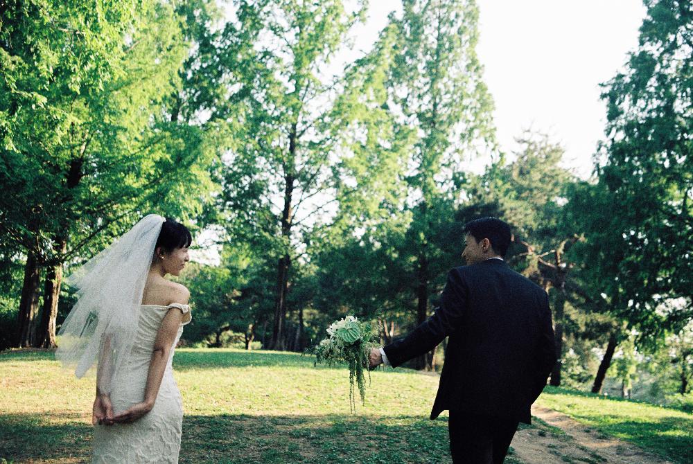 Wedding portrait of Yongjun and Jinhee